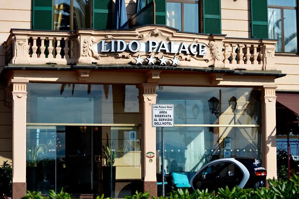 Lido Palace Hotel location