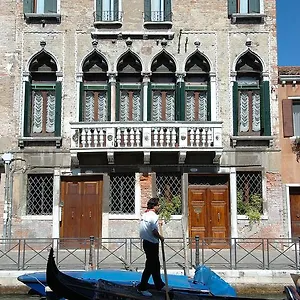 Palazzo Odoni 3* Venedig